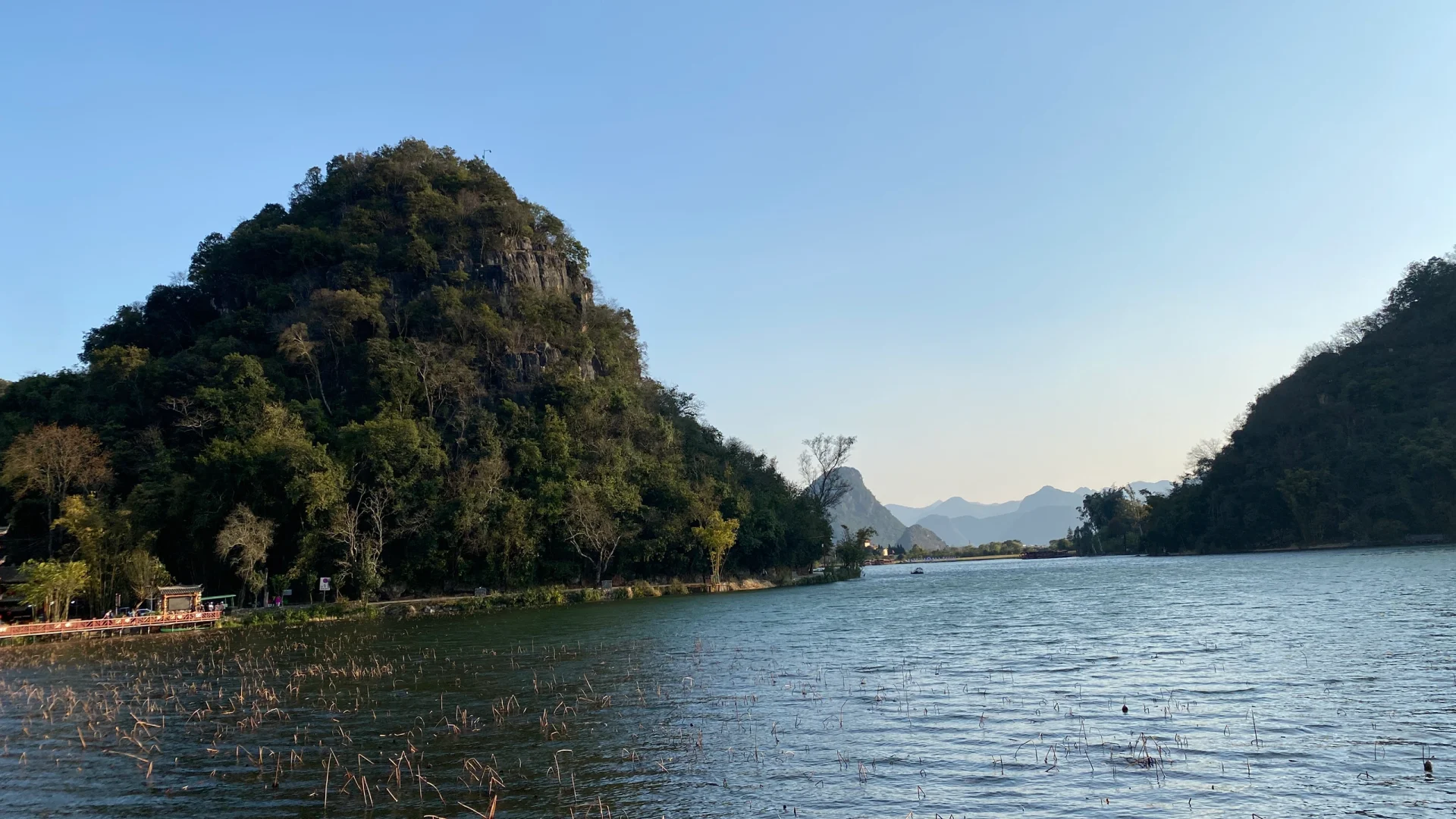 文山州丘北县普者黑景区仙人洞村