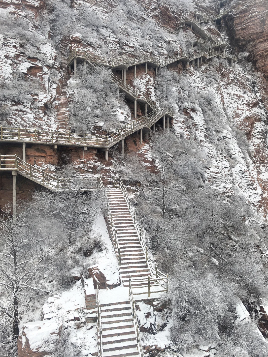邯郸游玩:人间仙境古武当