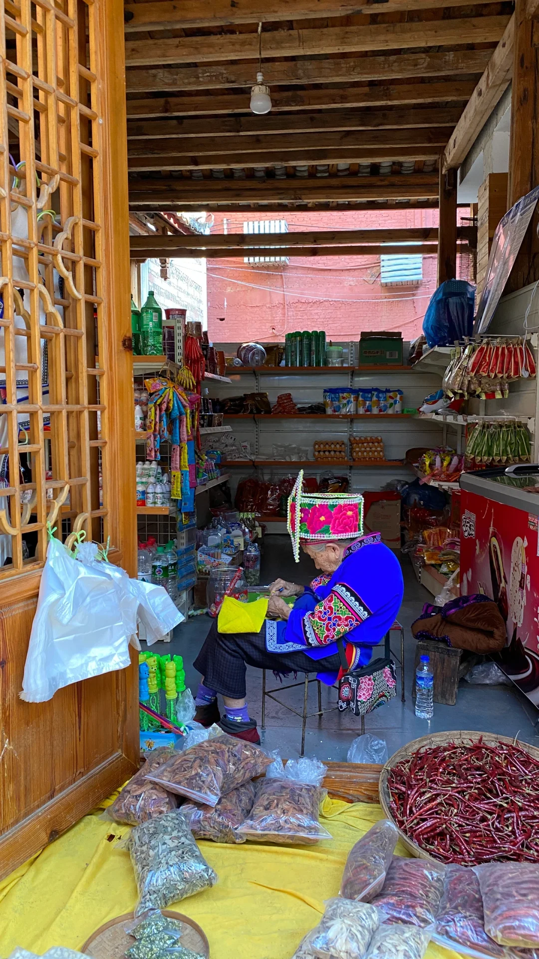 文山州丘北县普者黑景区仙人洞村