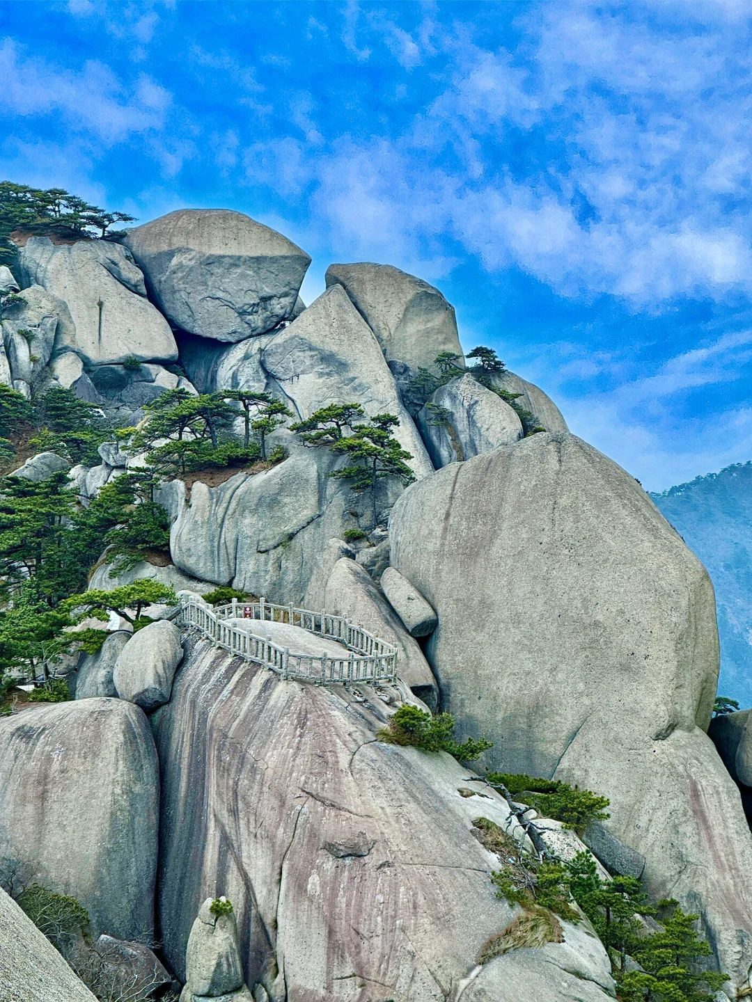 本以为黄山够美了，直到我跟着哪吒去了…