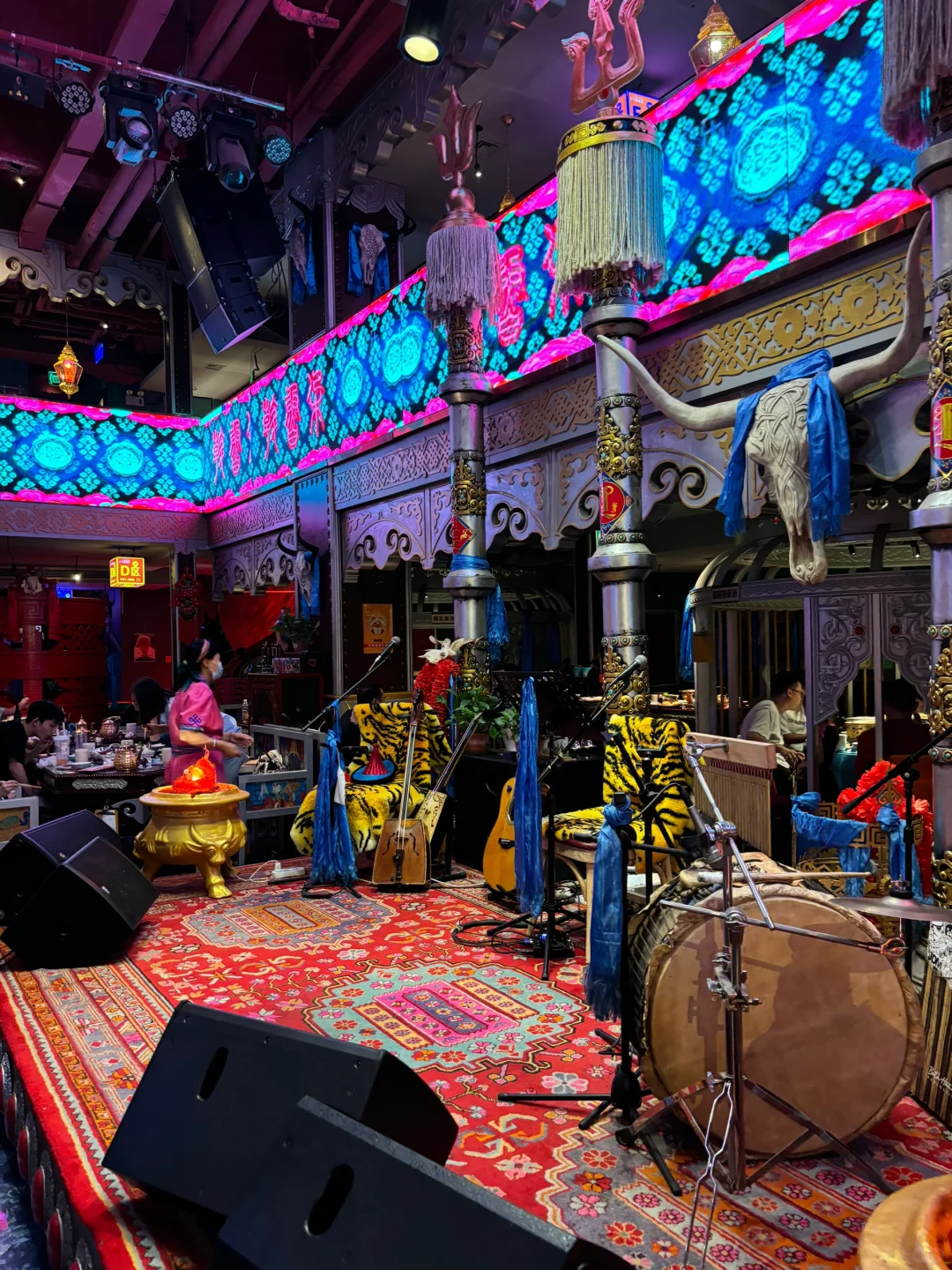 從香港去內蒙古，看火山，踏草原，浪沙漠