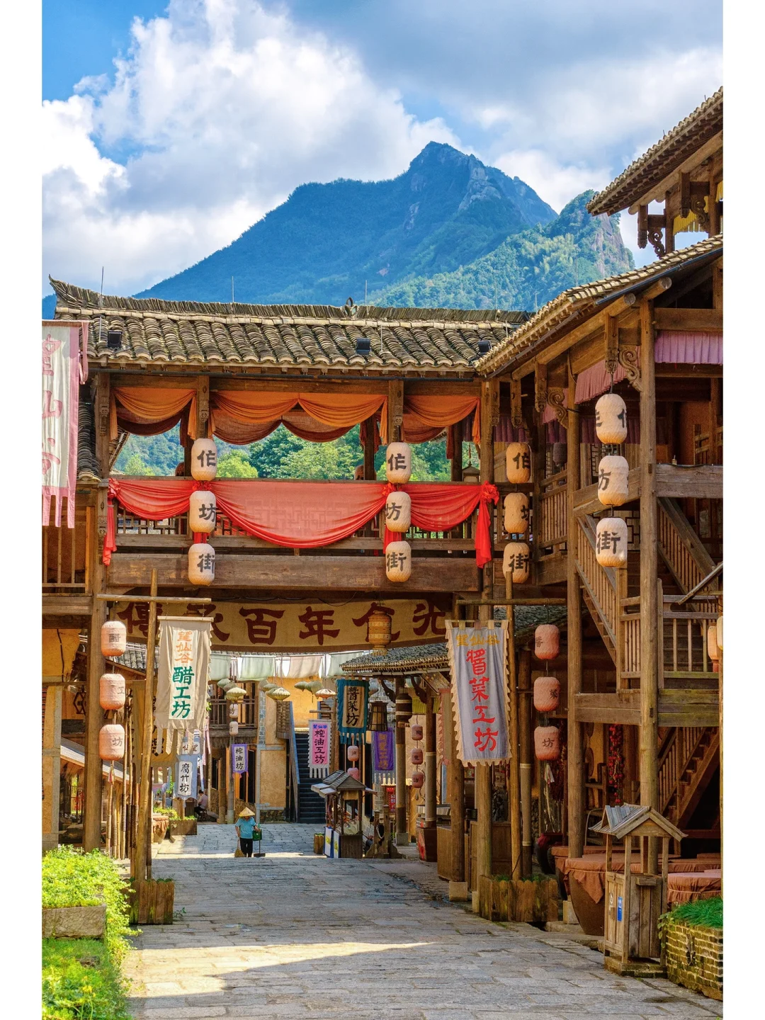 别挤景德镇了‼️这个现实版的仙侠古村更绝😭