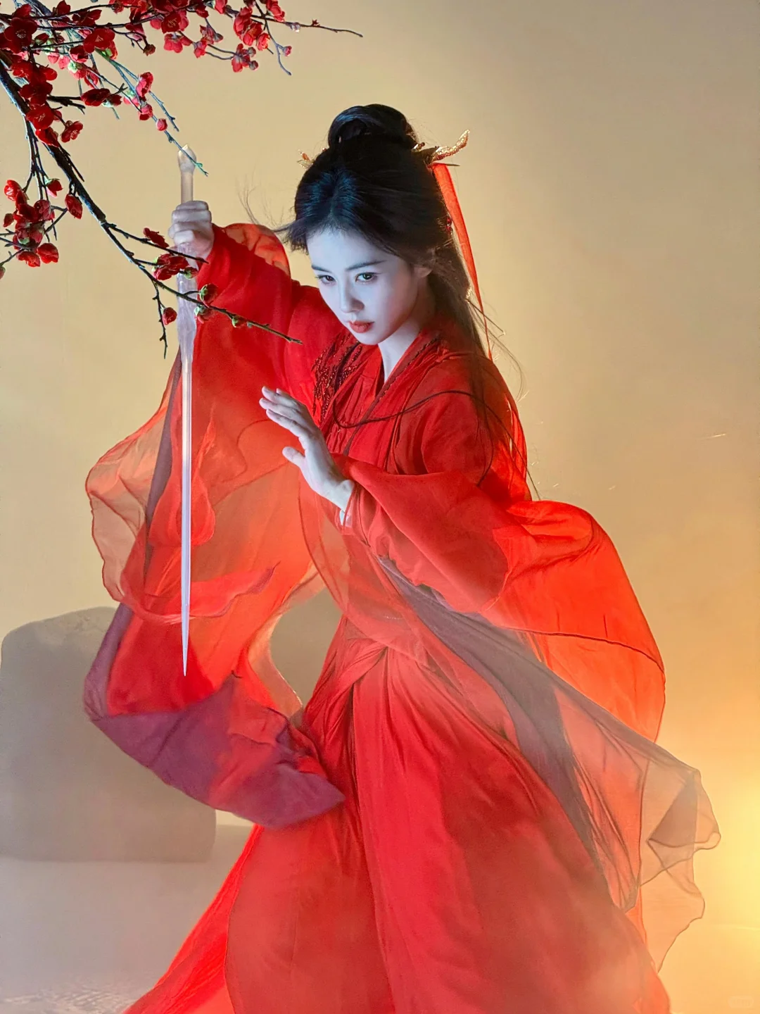 英姿飒爽的红衣白烁今晚见🫶🏻