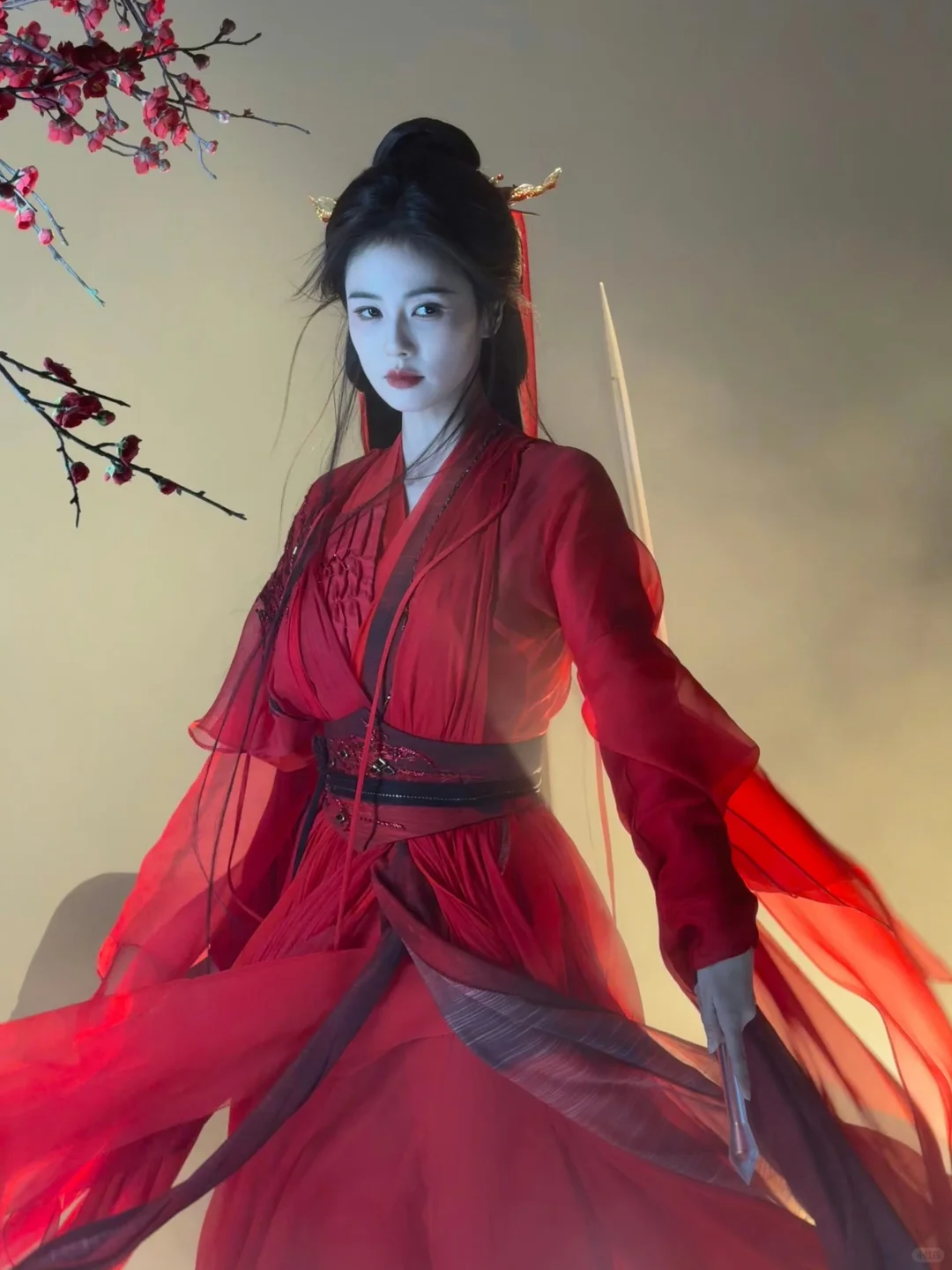 英姿飒爽的红衣白烁今晚见🫶🏻