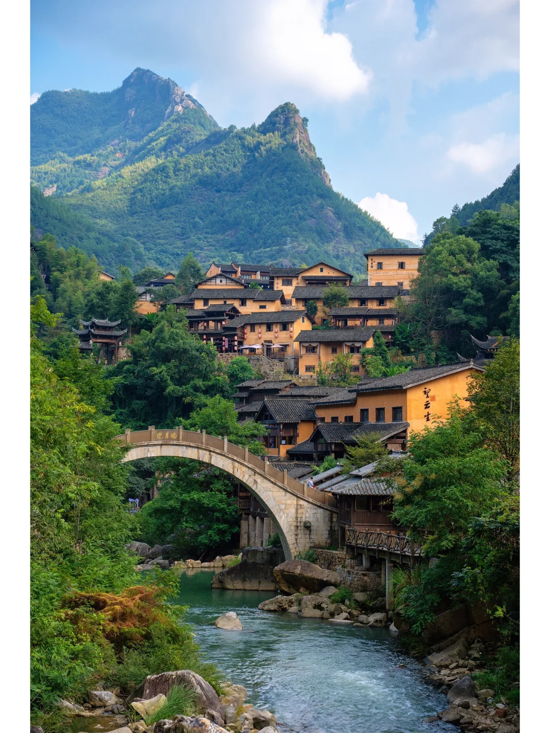 别挤景德镇了‼️这个现实版的仙侠古村更绝😭