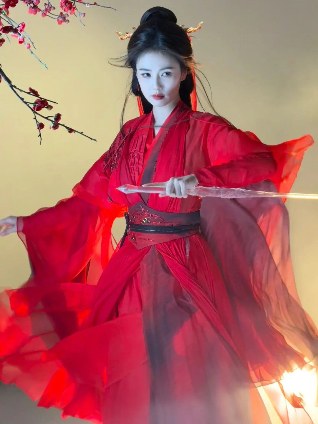 英姿飒爽的红衣白烁今晚见🫶🏻