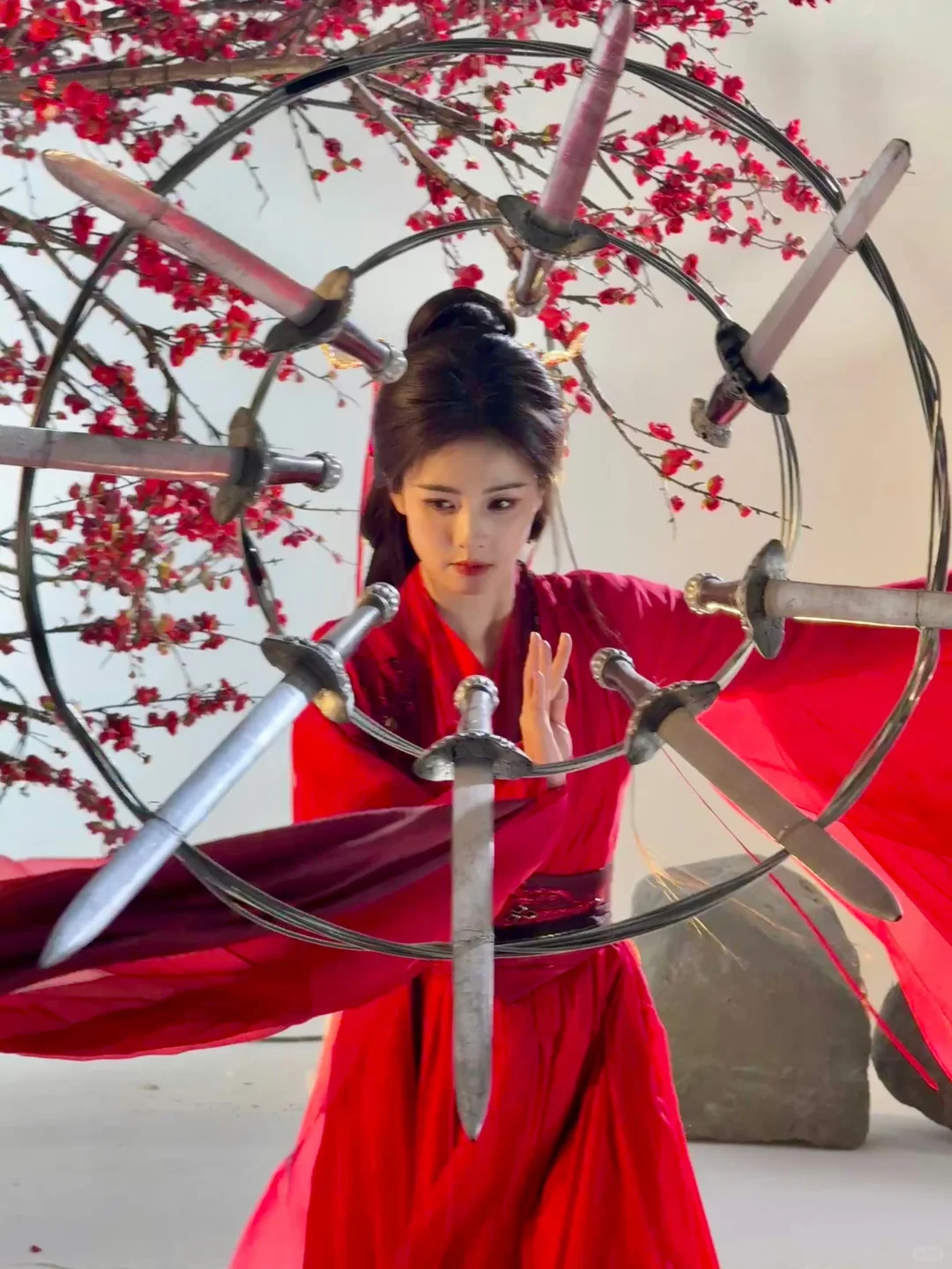 英姿飒爽的红衣白烁今晚见🫶🏻