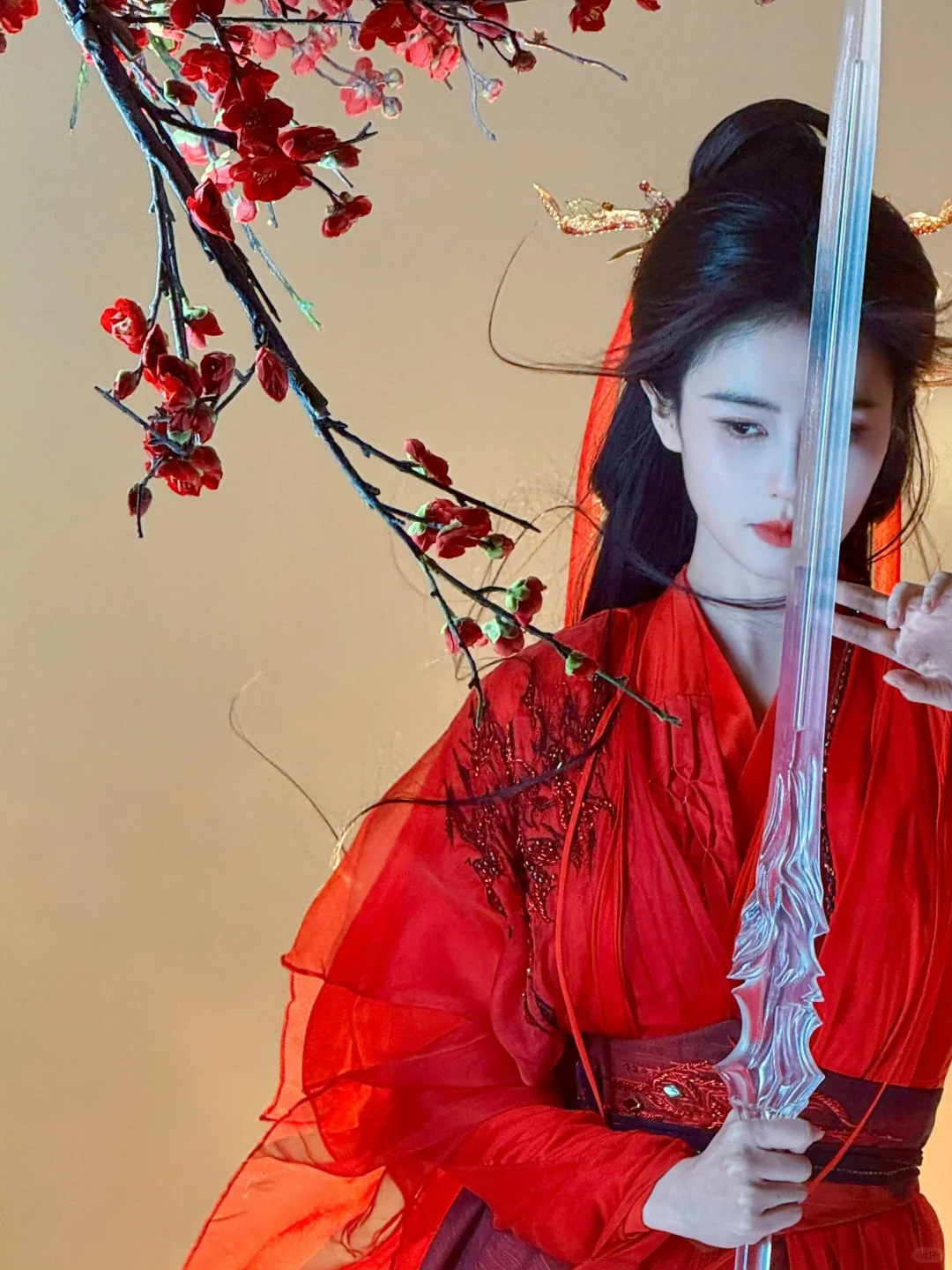 英姿飒爽的红衣白烁今晚见🫶🏻