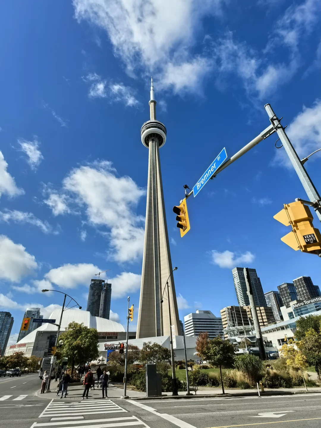 一刀横跳美加国界