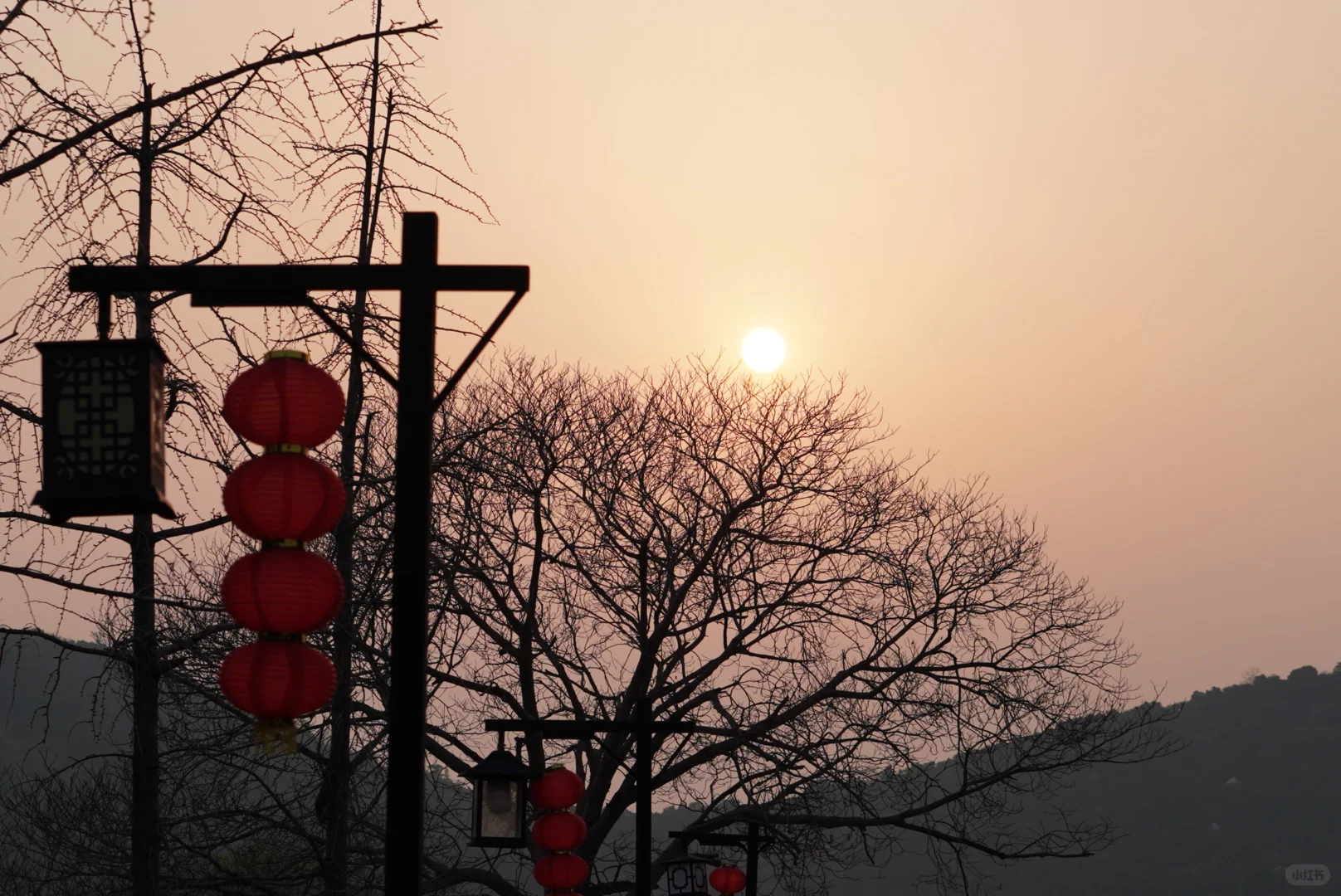 宁波慈溪山顶栲栳山VS山脚鹤鸣古镇