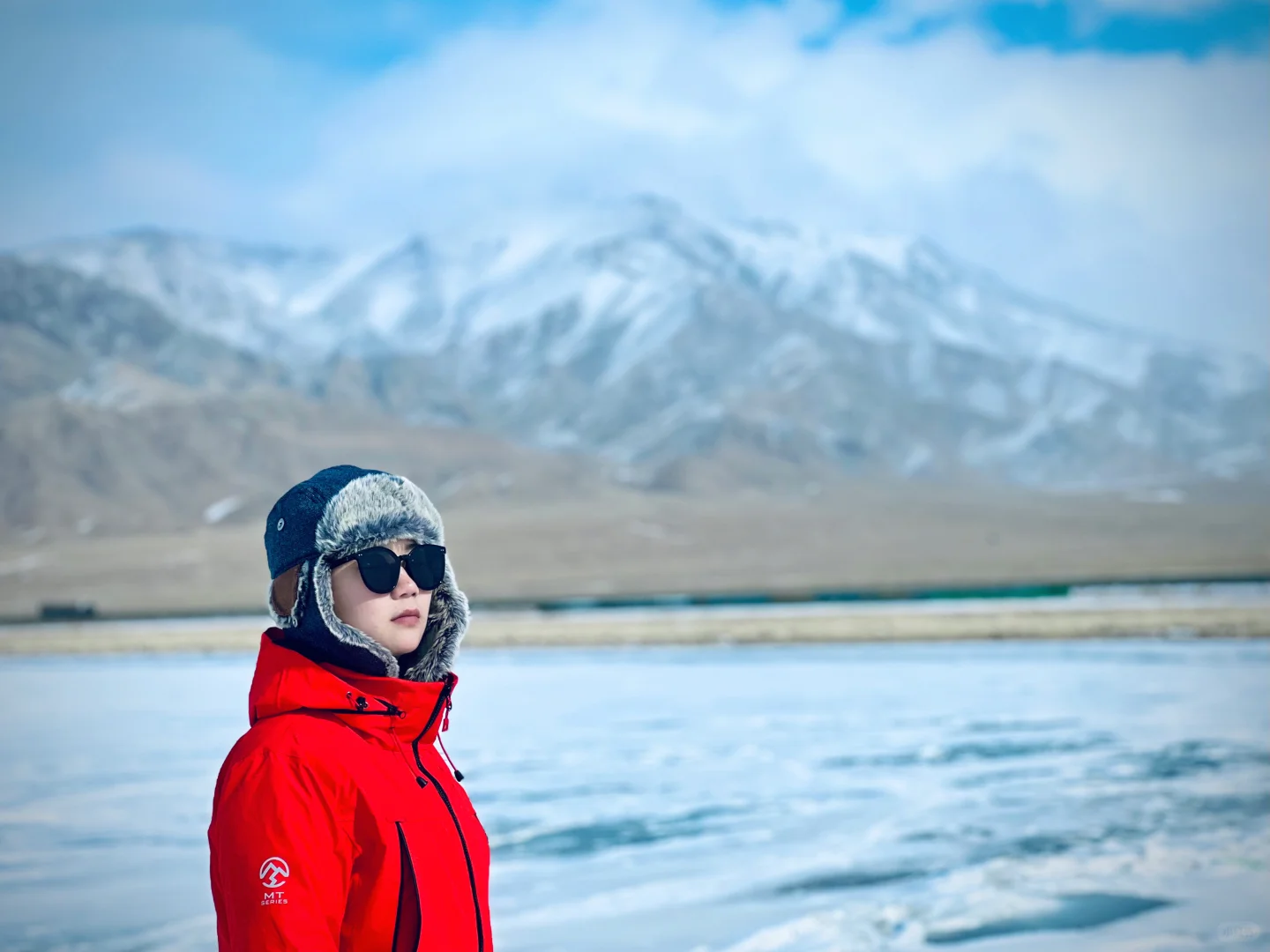 赛里木湖“蓝冰之约”