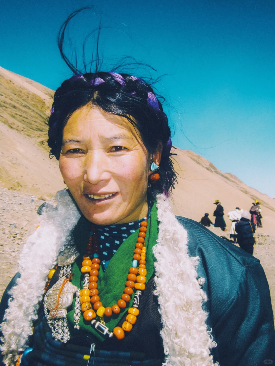 盛大的，荒芜的，神性的