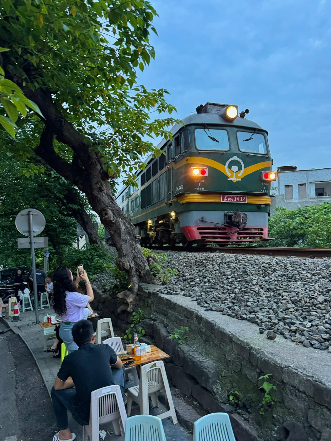 成都周边一日游！！宜宾citywalk逛吃版攻略……