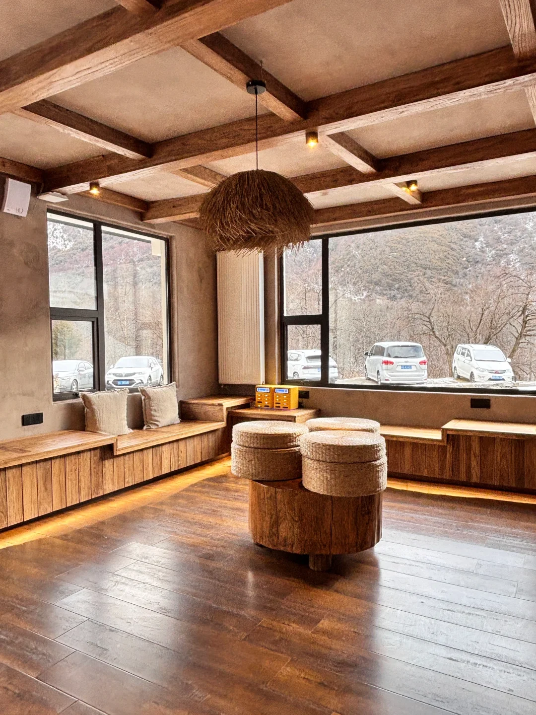 四姑娘山｜开在景区的C位酒店，彻底封神