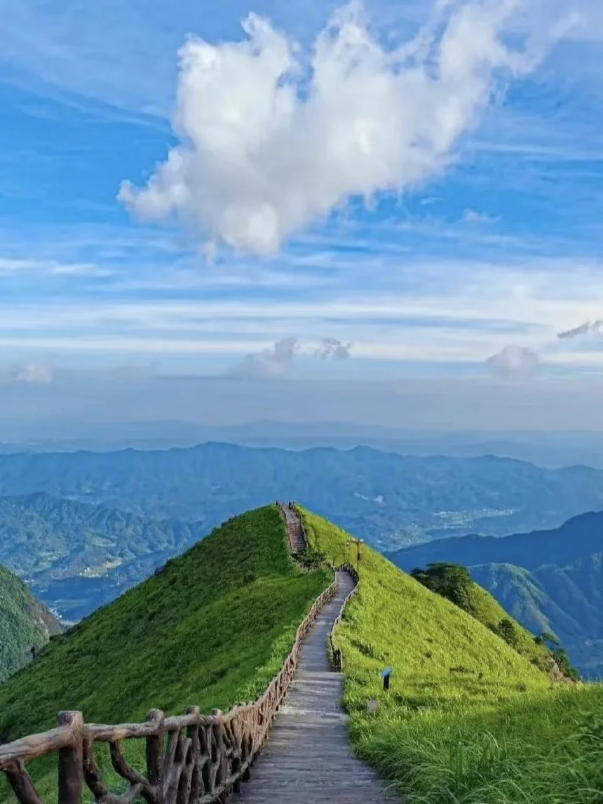 武功山预计下个月封神，本地人3-4月超全攻略
