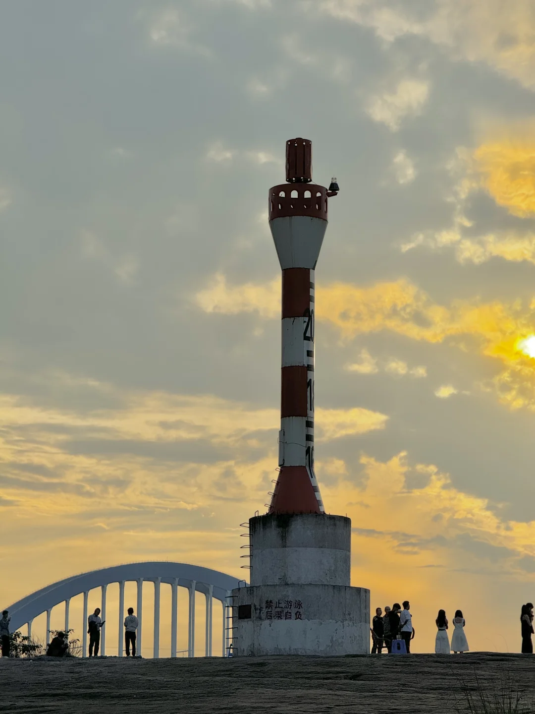 成都周边一日游！！宜宾citywalk逛吃版攻略……