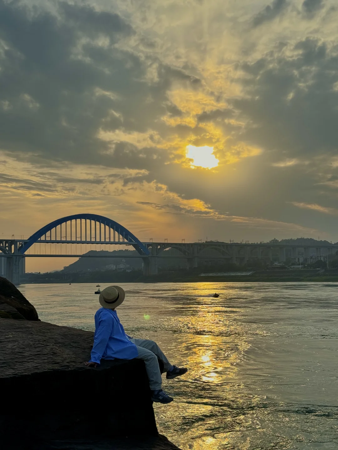 成都周边一日游！！宜宾citywalk逛吃版攻略……