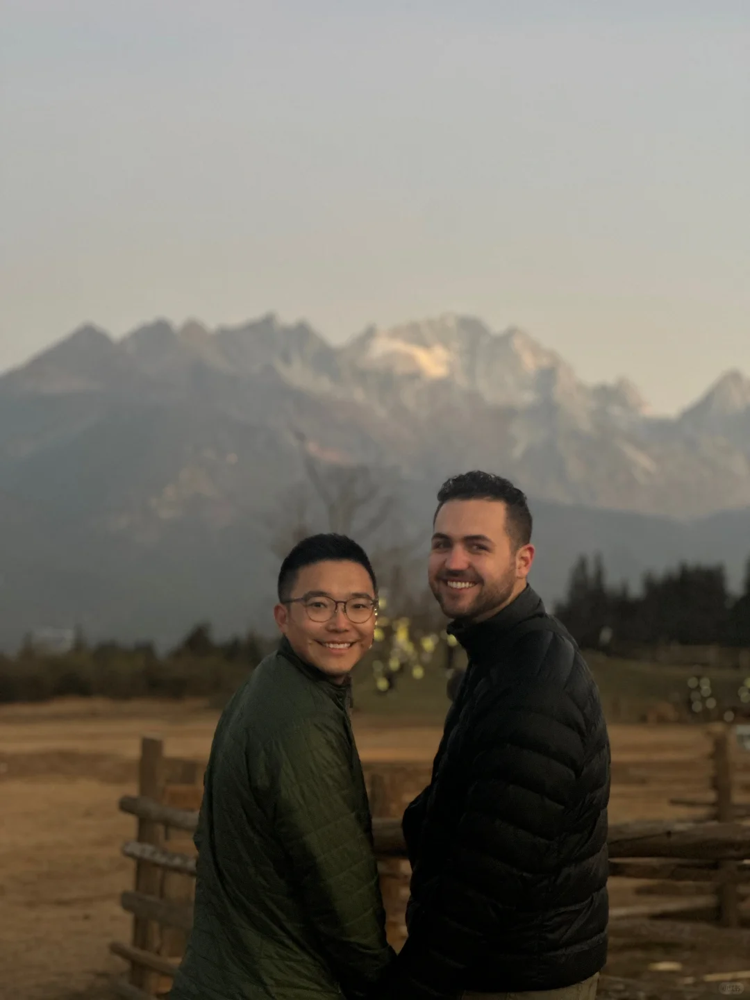 ✨丽江玉龙雪山,日照金山见证的爱情💕