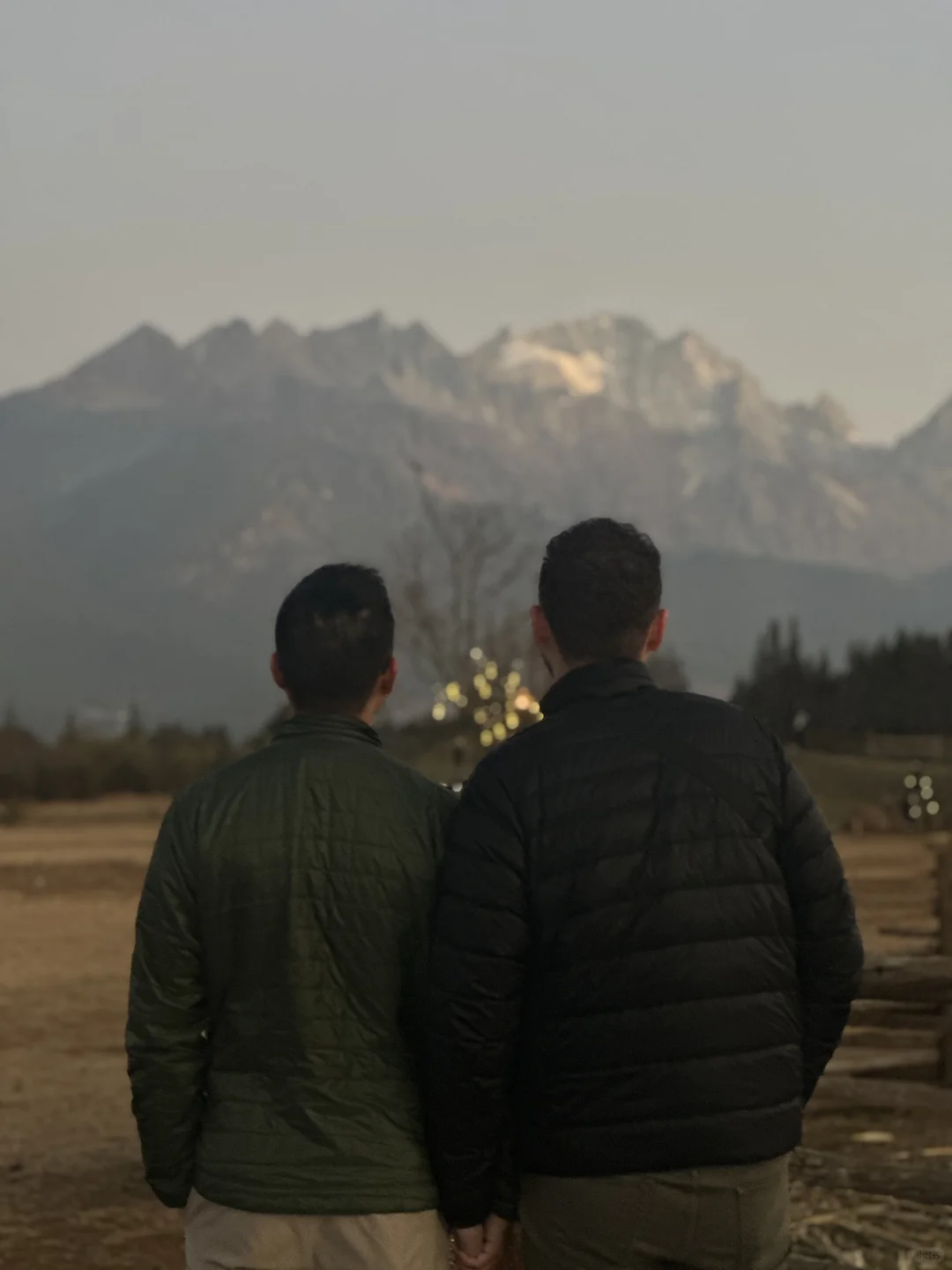 ✨丽江玉龙雪山,日照金山见证的爱情💕