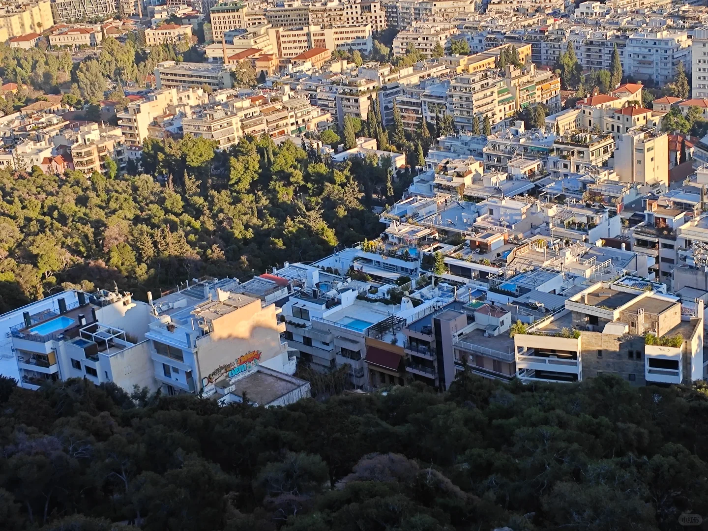 希腊市中心景点 狼山