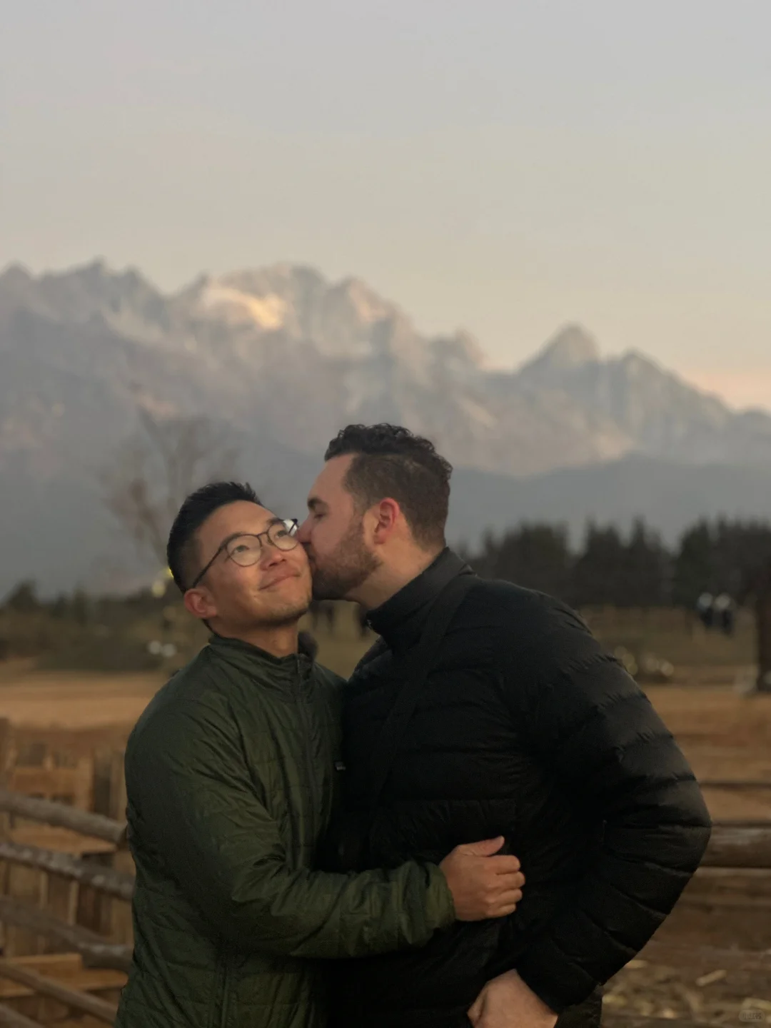 ✨丽江玉龙雪山,日照金山见证的爱情💕