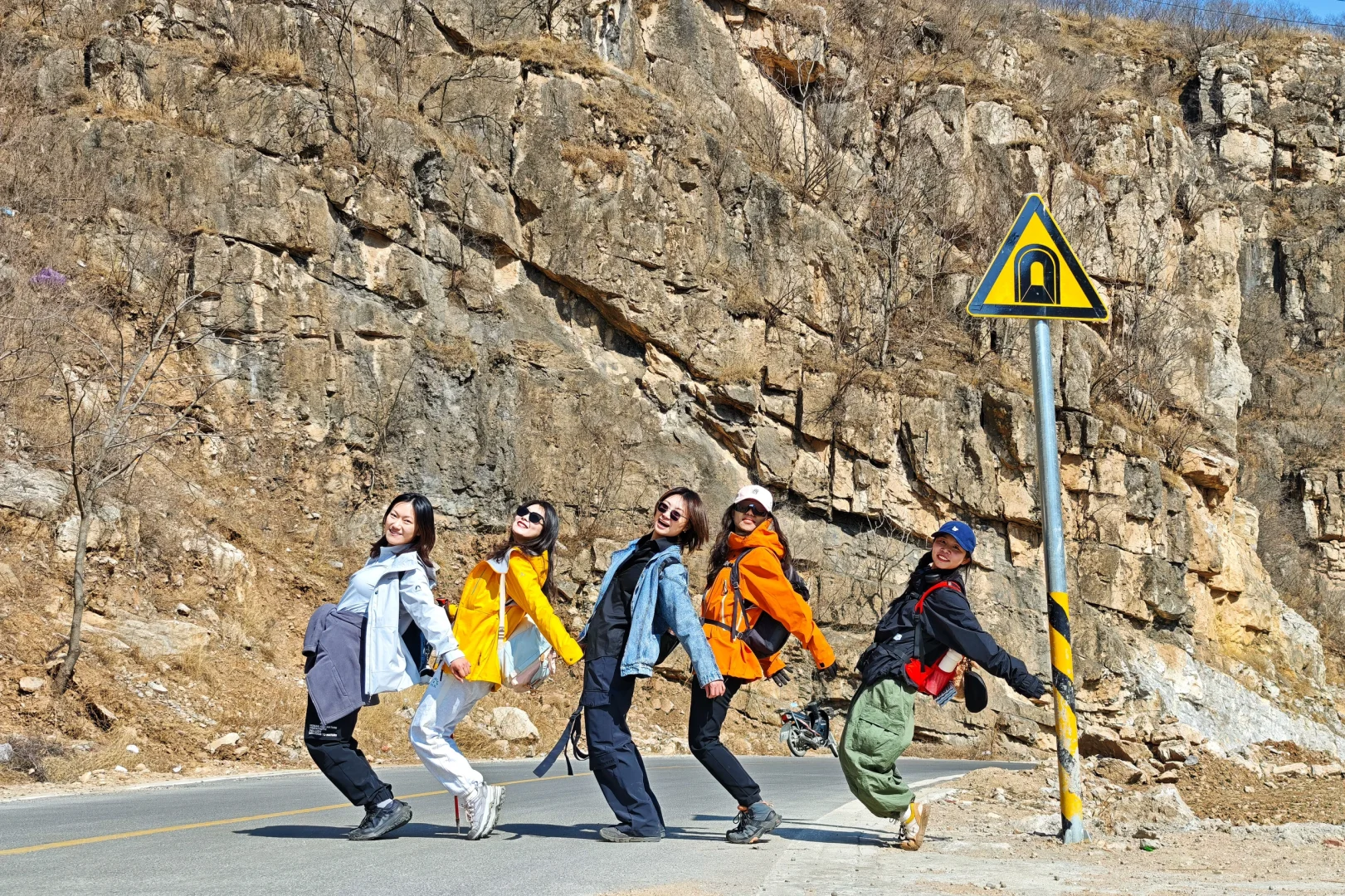 保定悬空寺⛰️没人来走的绝美路线……