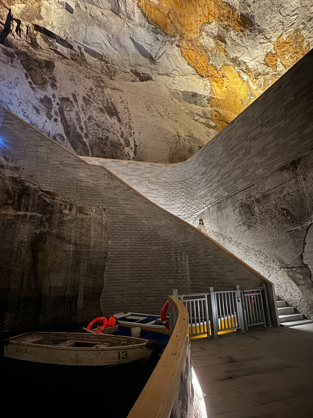 哇哇哇！温州出发1h➕，新开发的石窟洞穴太炸