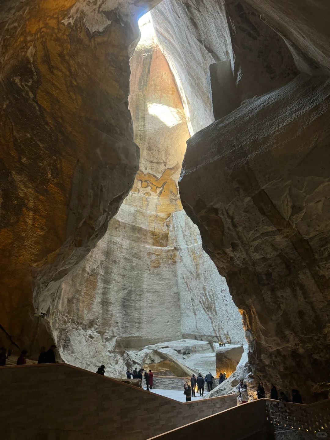 哇哇哇！温州出发1h➕，新开发的石窟洞穴太炸