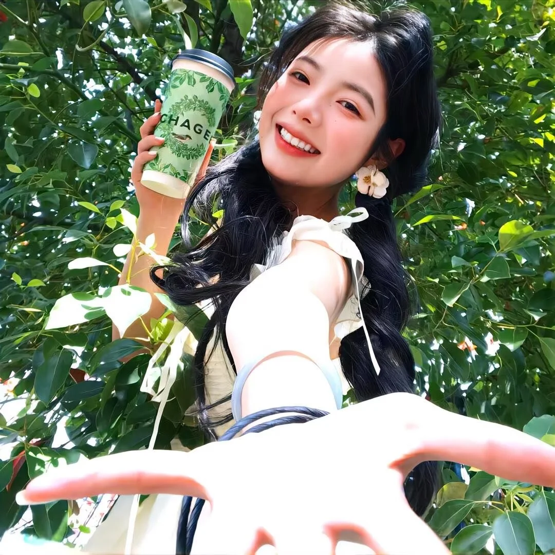 𝑾𝒆𝑪𝒉𝒂𝒕春日女头