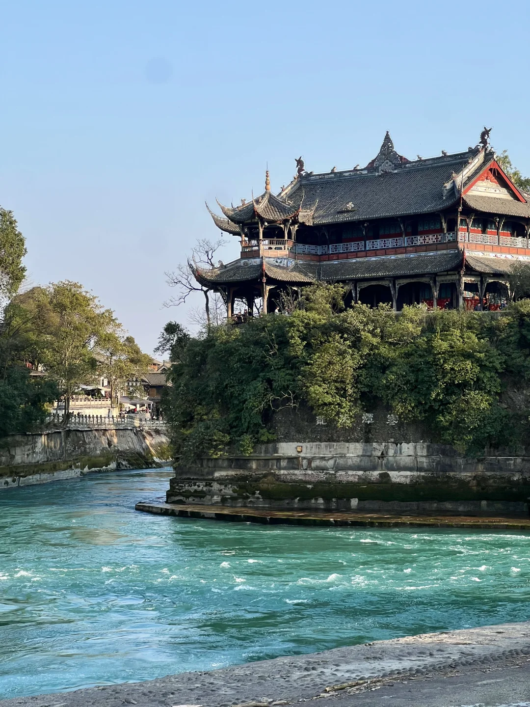 谁还没见过都江堰的水和小熊猫！1日游攻略