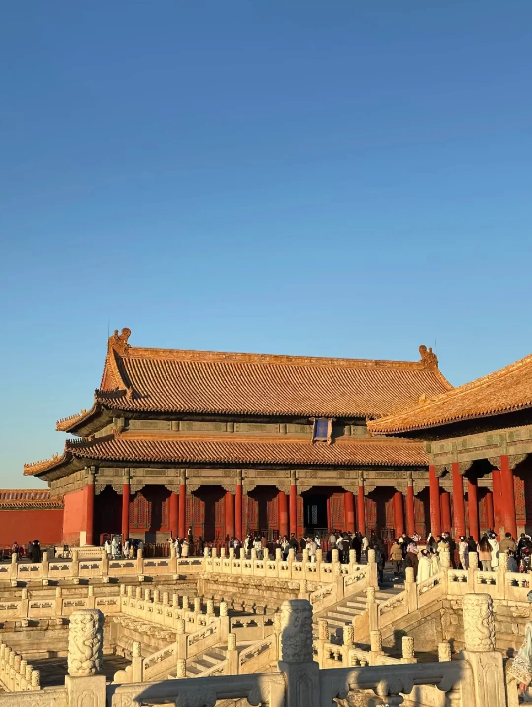 《清明旅游防踩坑指南|全国景点发疯文学版》