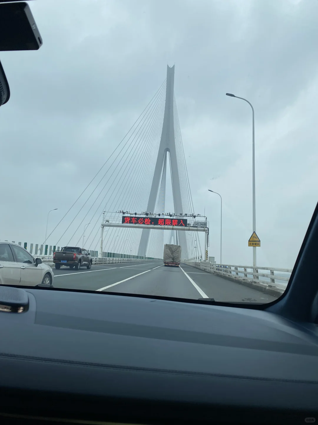 总要去趟连绵的云雨吧～🍃