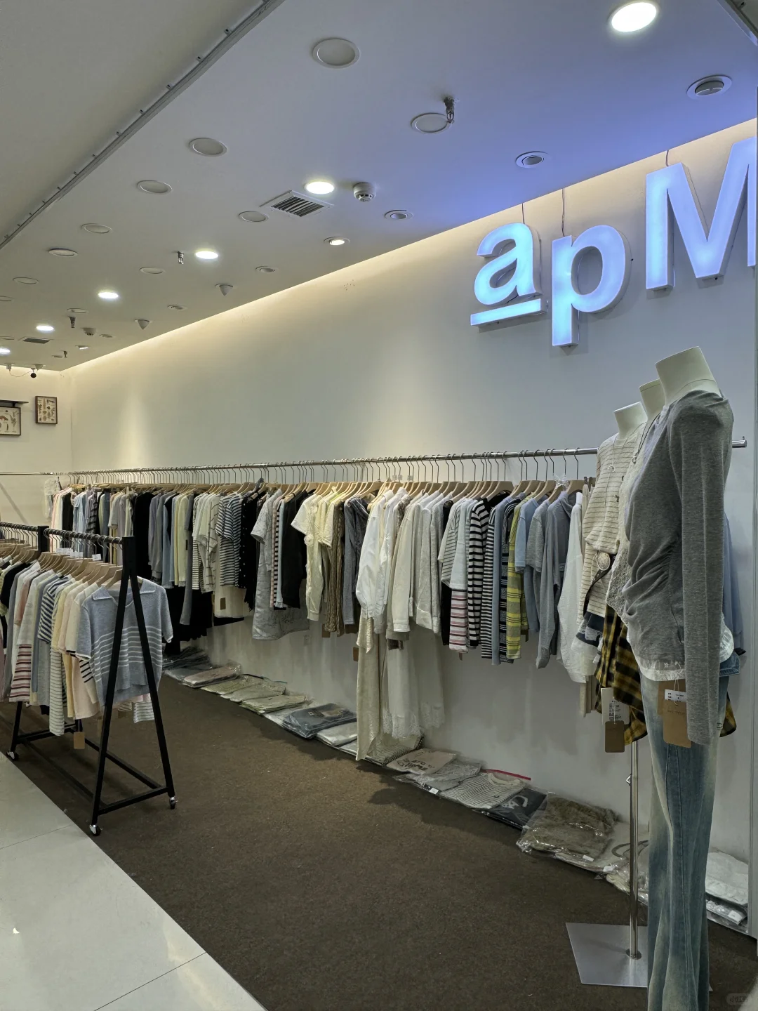 想去南京的存下吧，很难找到这么全的啦