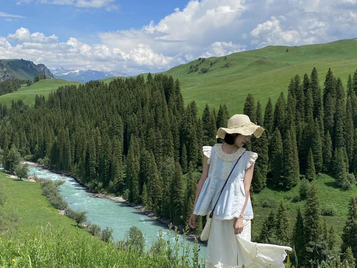 6月的伊犁是封神级别的夏天🍃