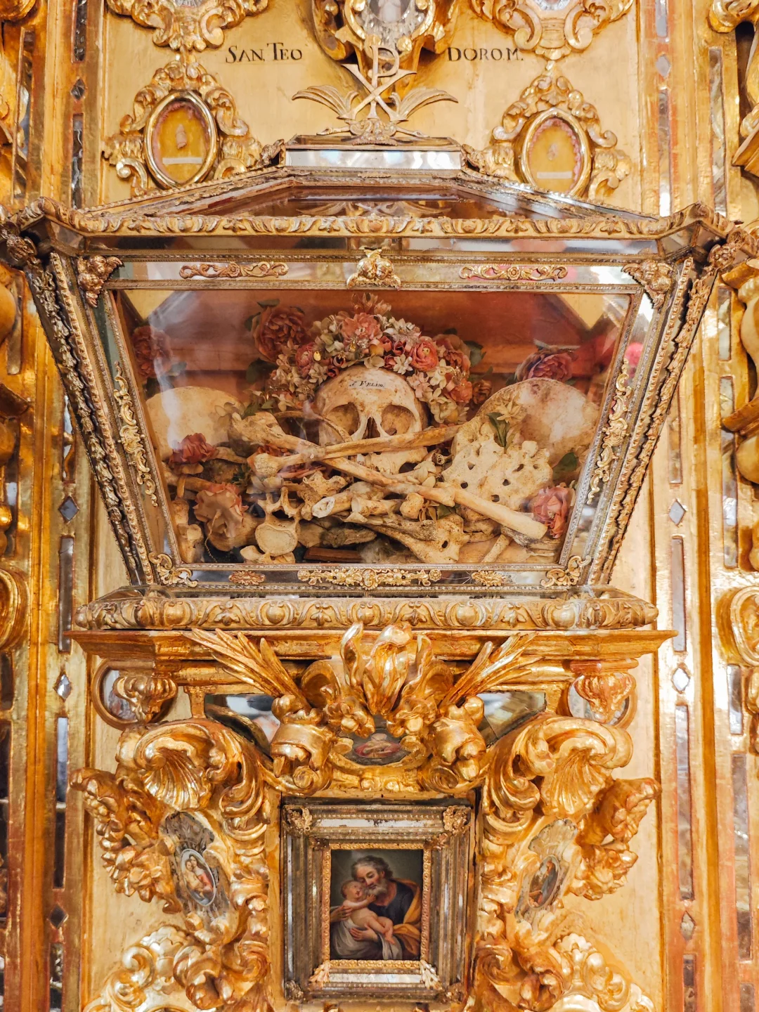 比圣家堂更叫人震惊失语的教堂|格拉纳达