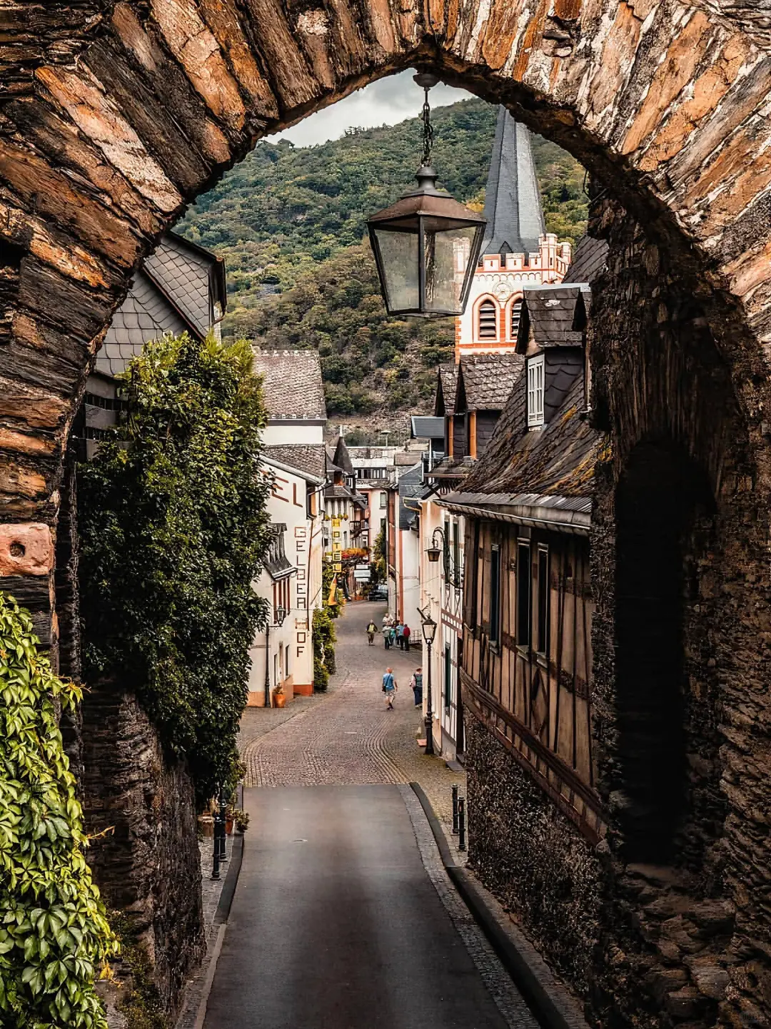 德国莱茵河畔🇩🇪从童话书里出来的小镇!