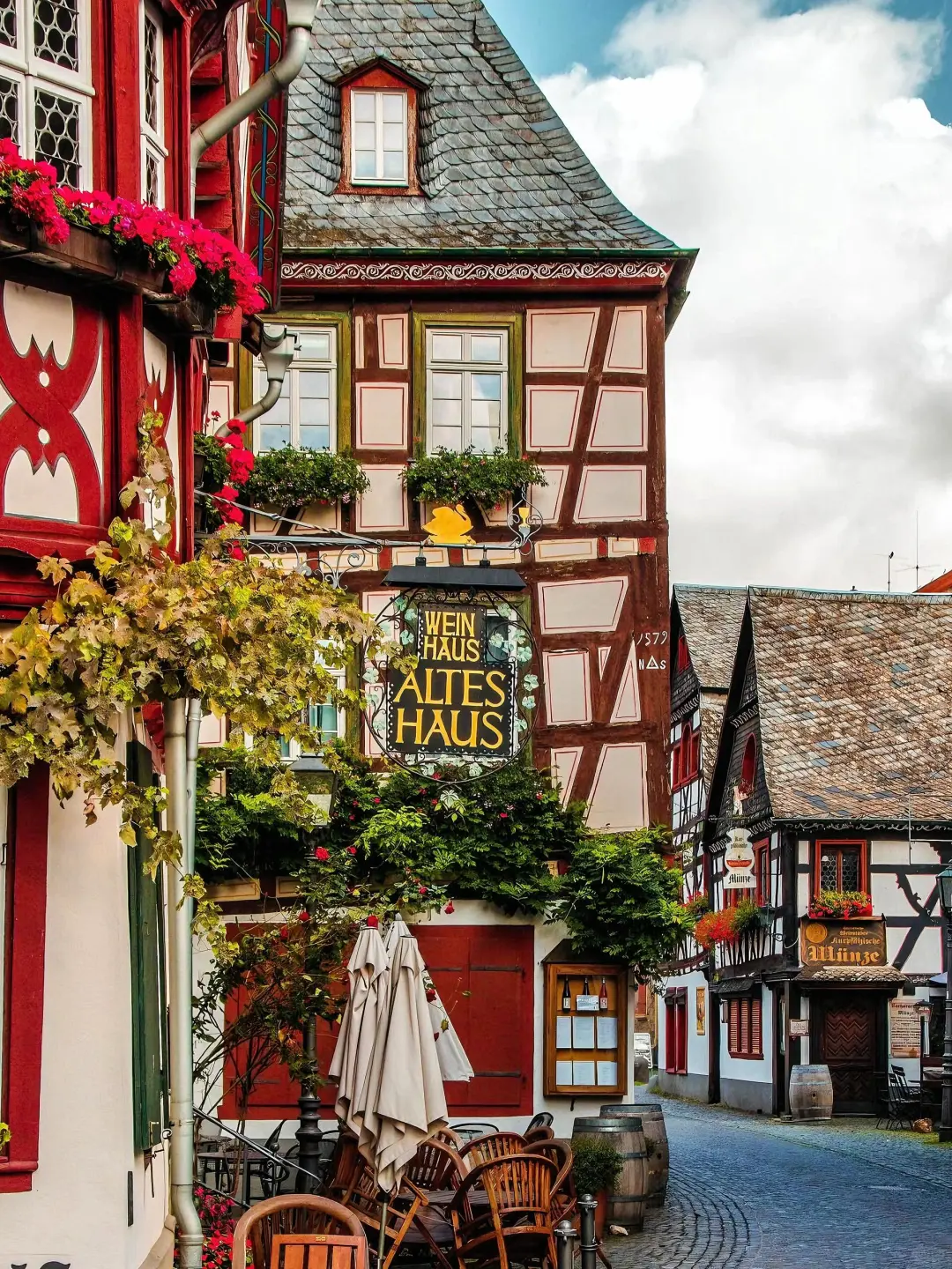 德国莱茵河畔🇩🇪从童话书里出来的小镇!