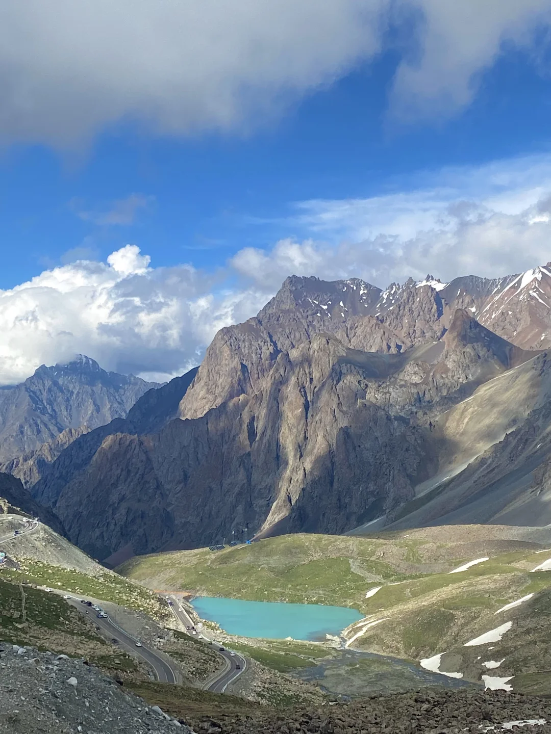 6月的伊犁是封神级别的夏天🍃