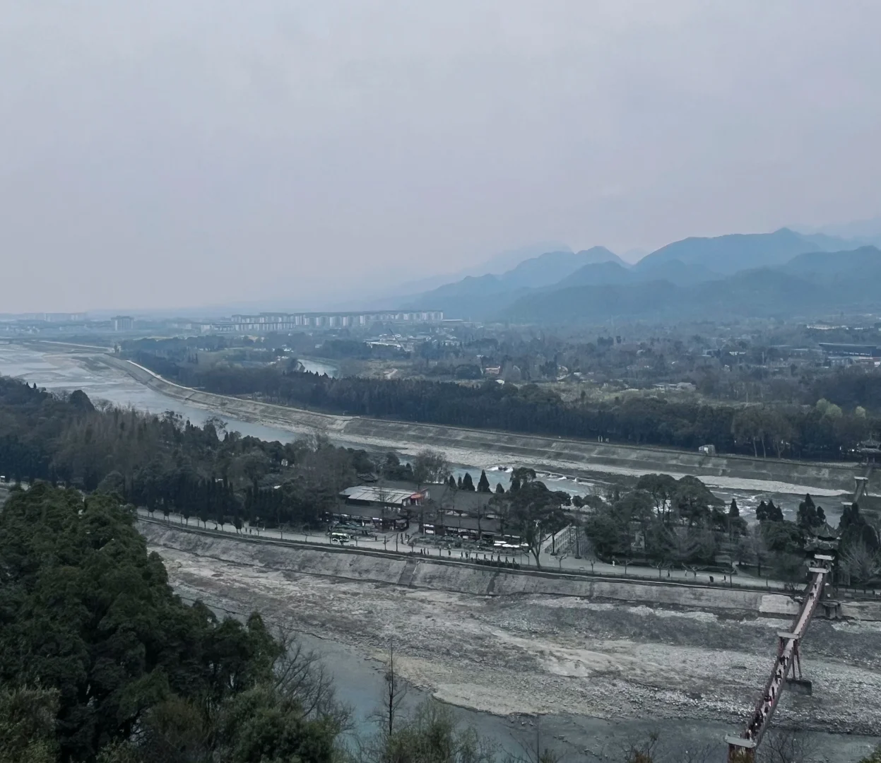 特种兵之一日行程2个景点