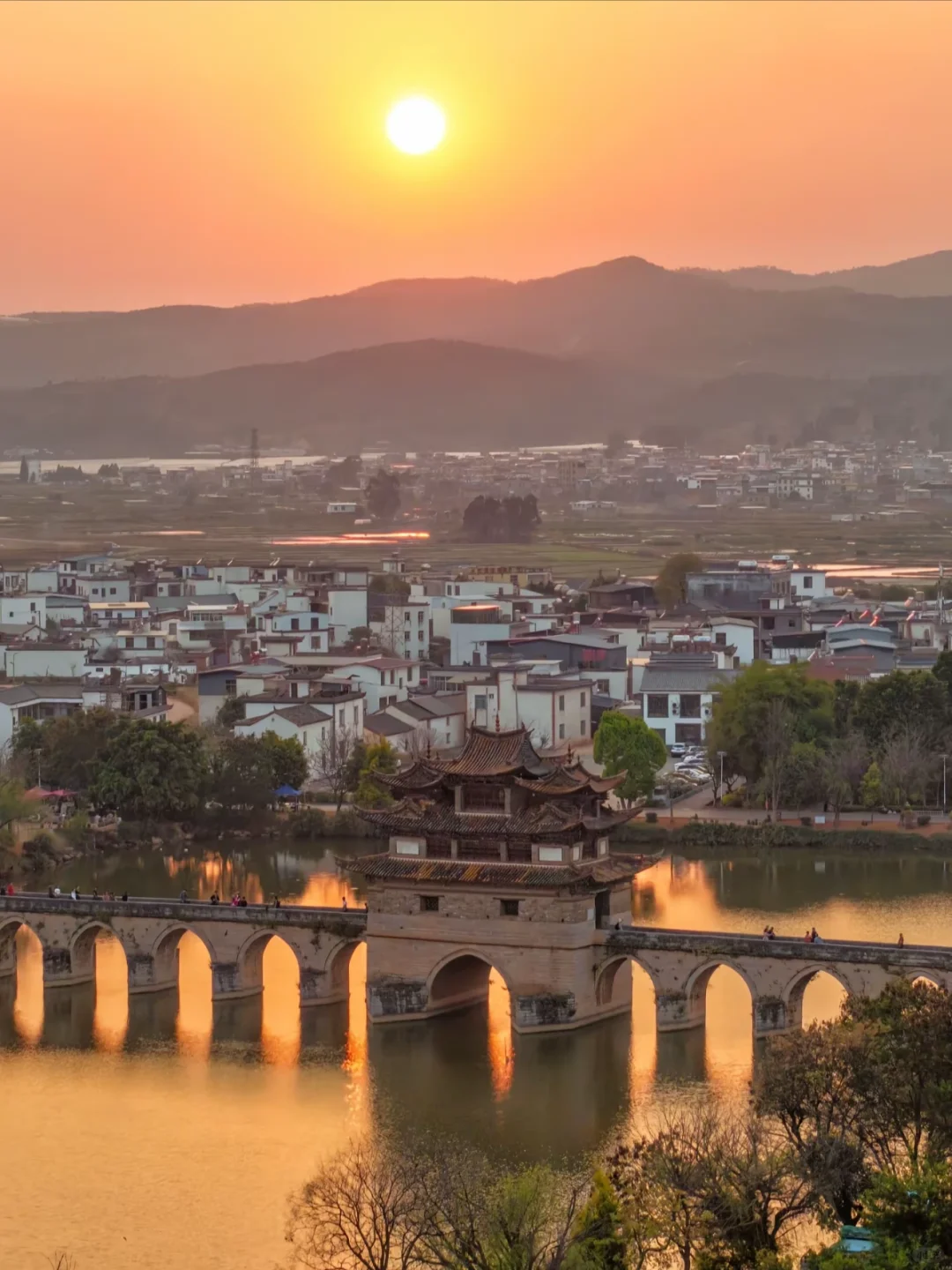 🌉比大理慢半拍！滇南古城里的时光逆流记🚂