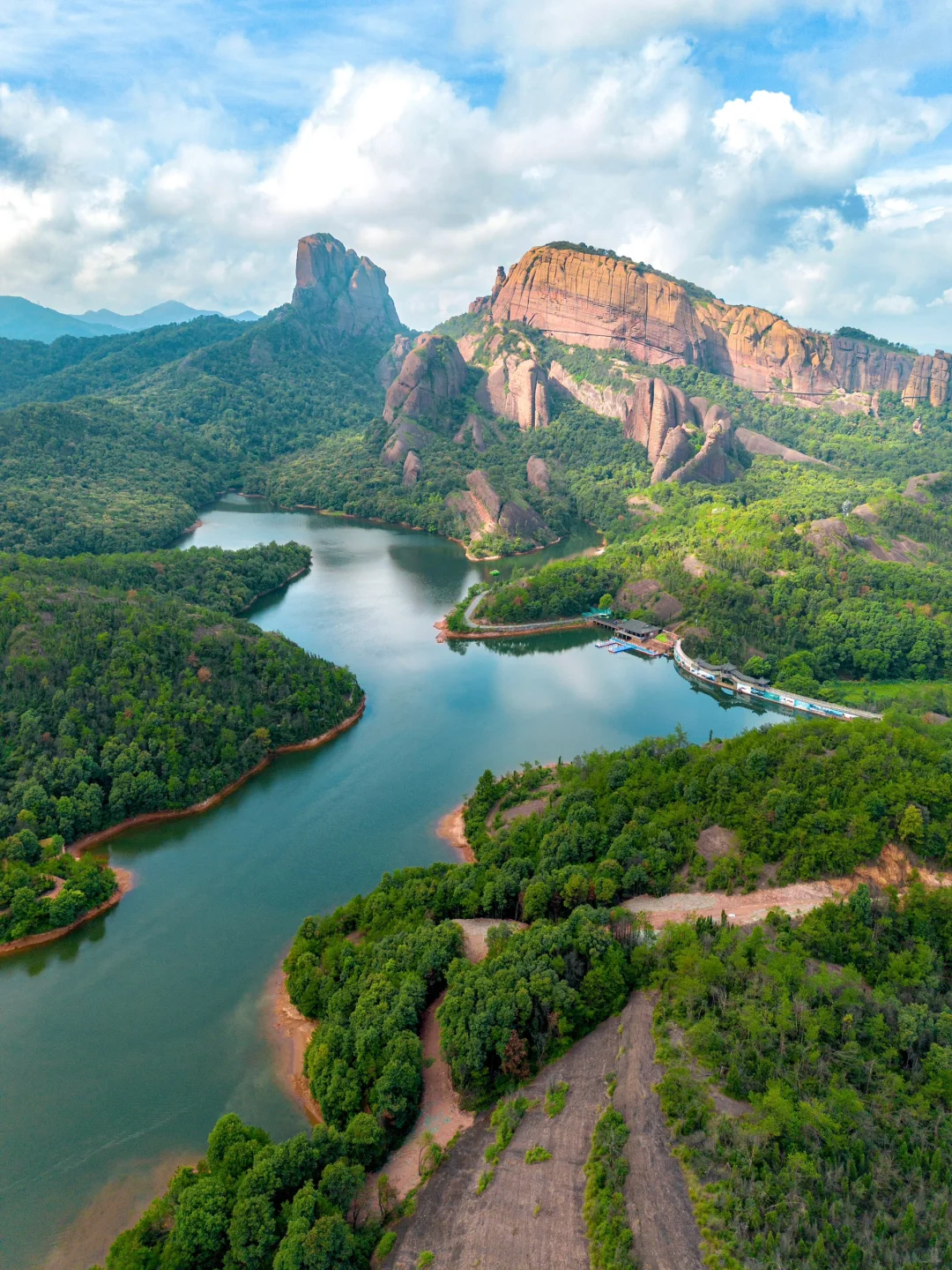 比起景德镇，我更爱国家地理推荐的春日小城…