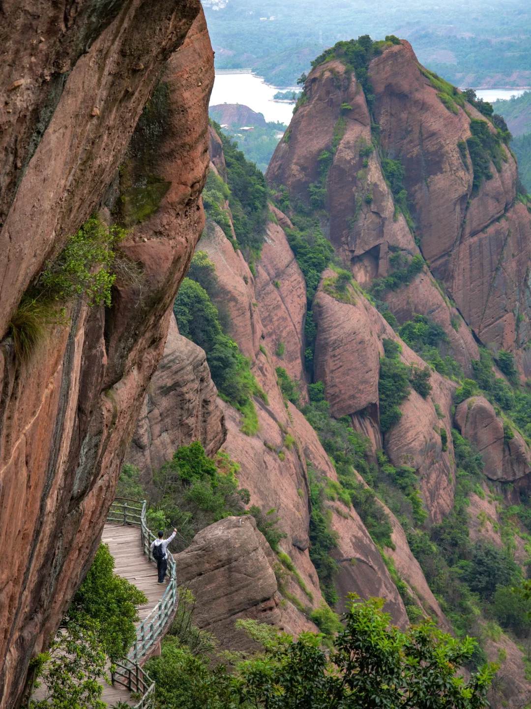 比起景德镇，我更爱国家地理推荐的春日小城…