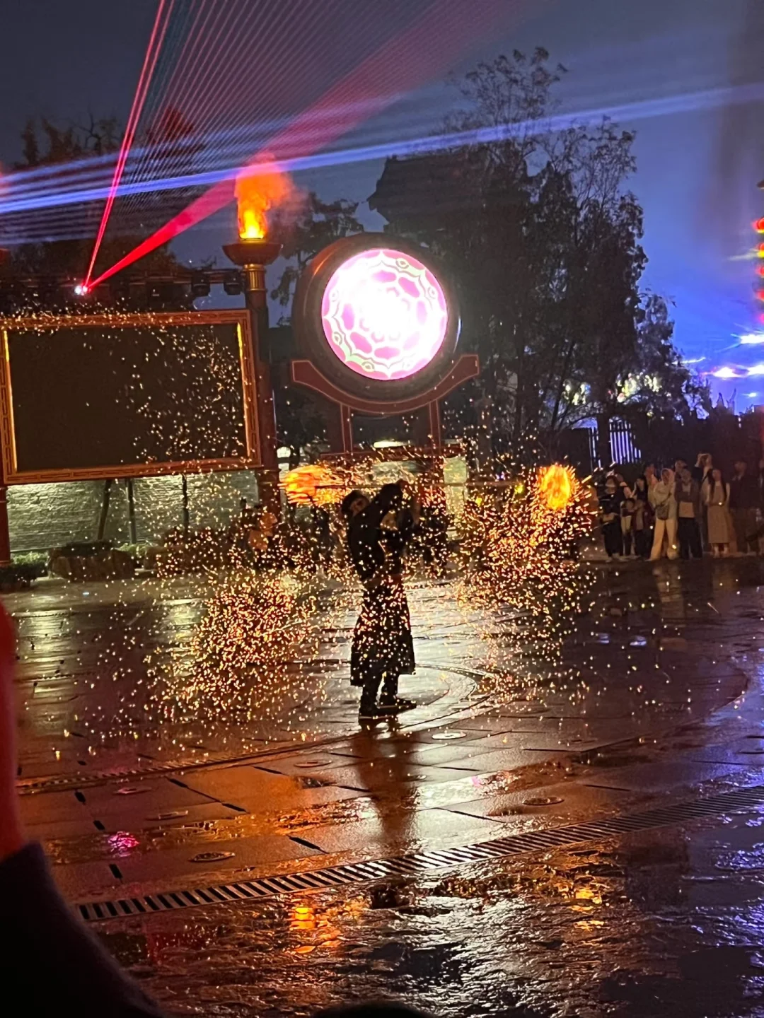 花80块钱连玩3天，我竟在景区里被NPC抢💰