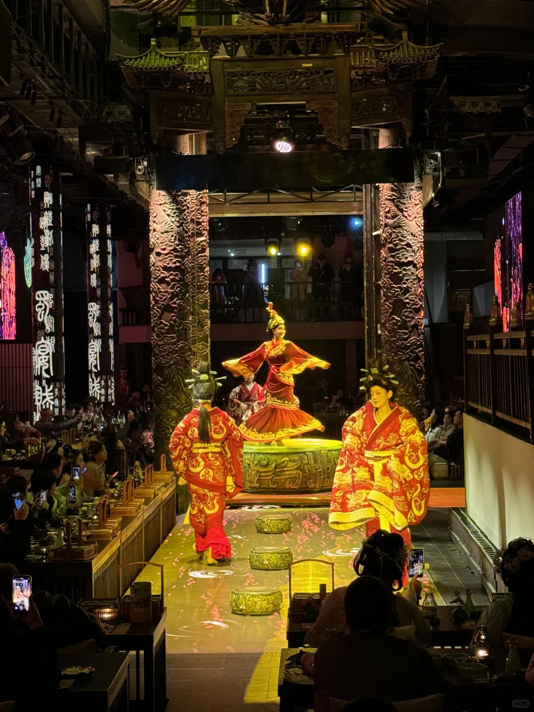 🚄高铁两小时，只为到成都当花神～🌸