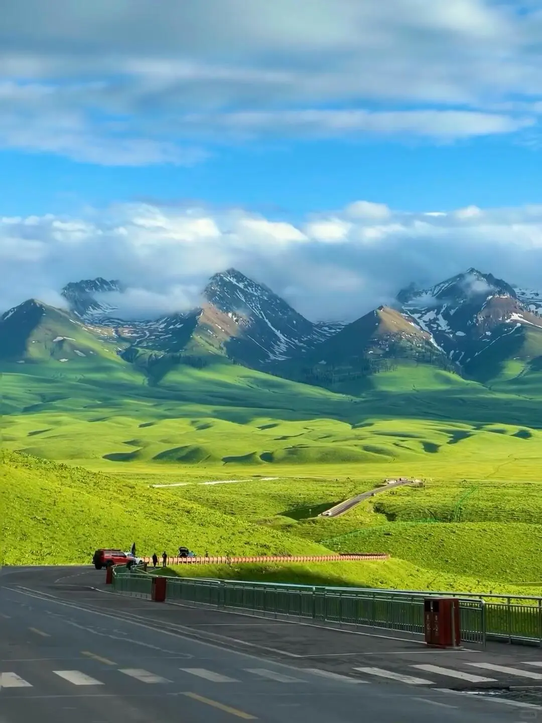 反向旅游|5月就去新疆伊犁,别等6月人挤人