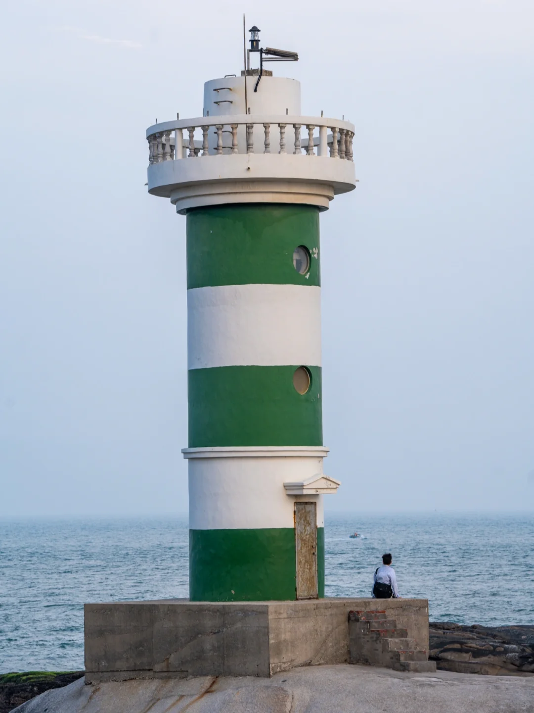 如果不想工作了🌊就去这个浪漫小岛小住几天