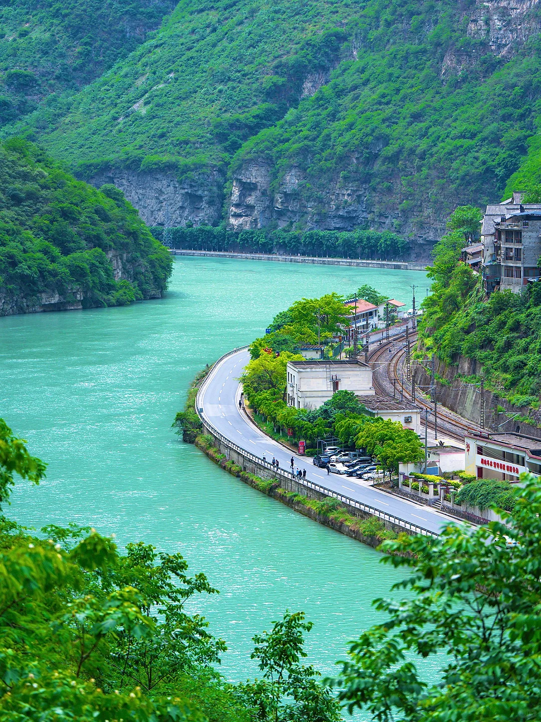 被《国家地理》评为十大最美峡谷！有多绝