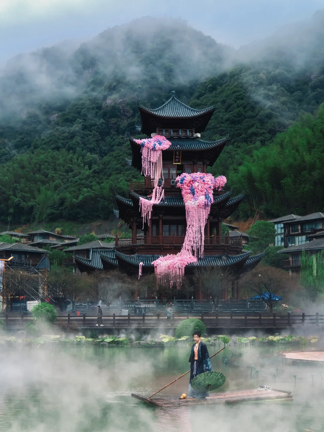 《国家地理》推荐的烟雨小镇，美的死心塌地的