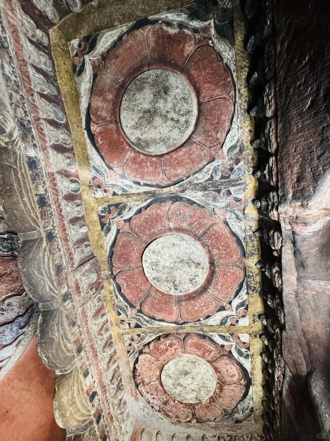 响堂山石窟一日