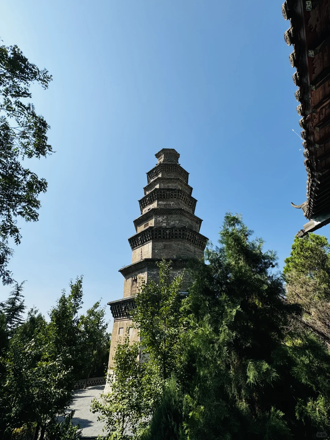 响堂山石窟一日